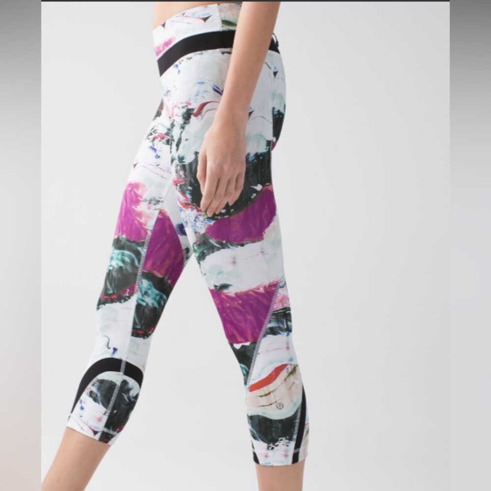 Lululemon Run: Inspire Crop II, Size: 2, Color: Pigment Wave Multi / Black